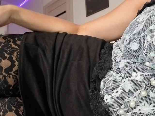 FemdomLadyMaria webcam