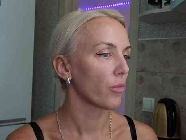 FemdomLadyMaria webcam