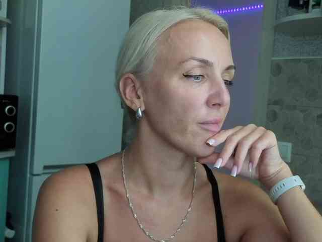 Model: FemdomLadyMaria