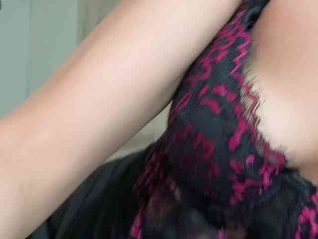 FemdomLadyMaria webcam