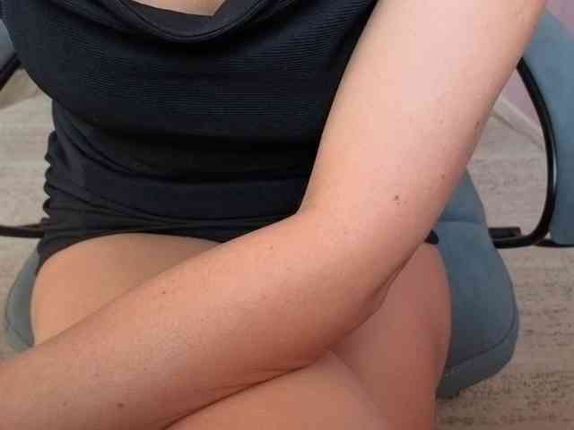 LadyMariaNylons webcam