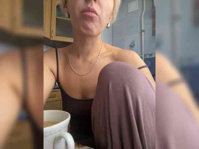 FemdomLadyMaria webcam
