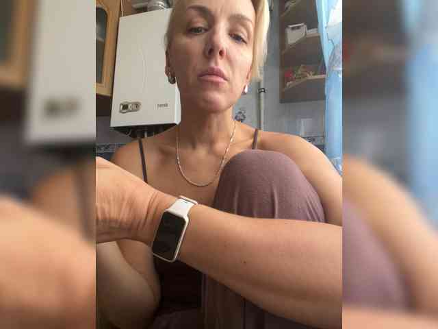 FemdomLadyMaria webcam