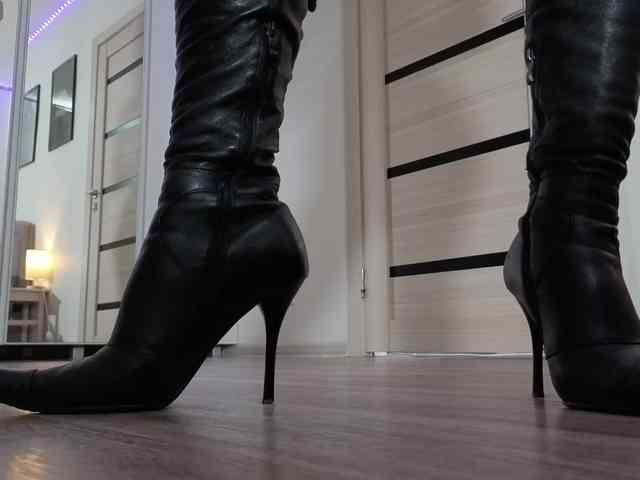 FemdomLadyMaria webcam