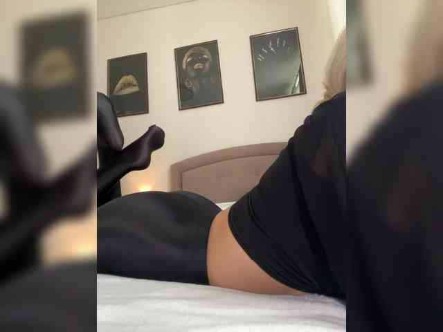 FemdomLadyMaria webcam