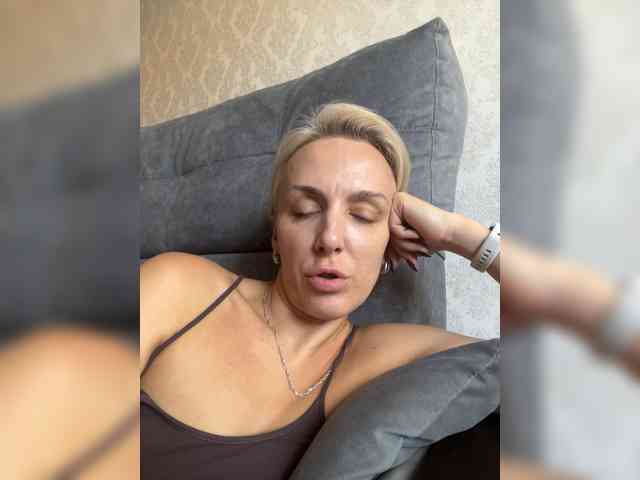 FemdomLadyMaria webcam