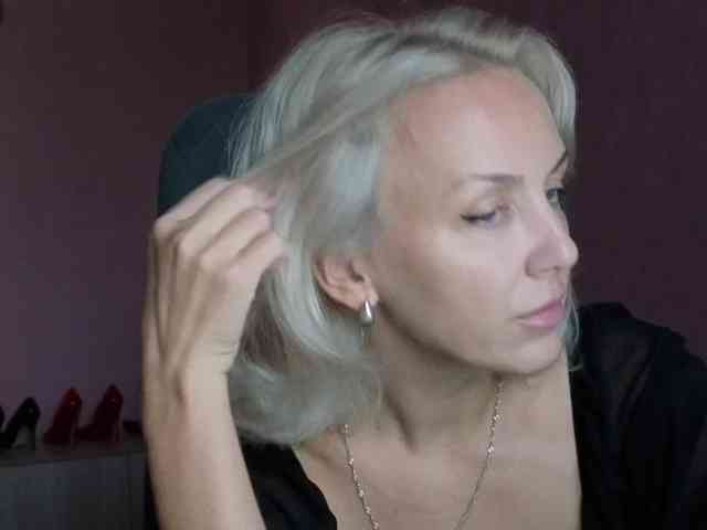 FemdomLadyMaria webcam