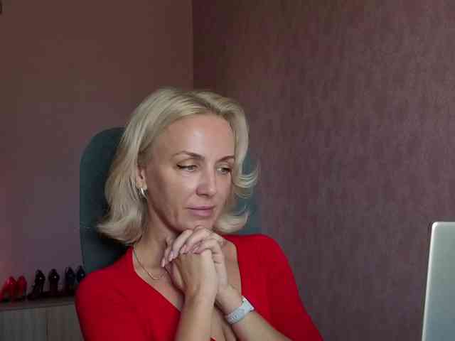FemdomLadyMaria webcam