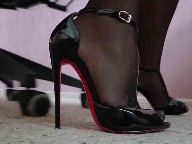 FemdomLadyMaria webcam