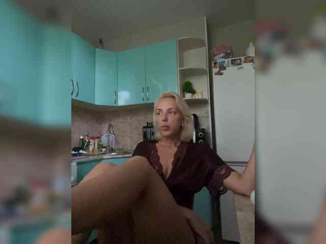 FemdomLadyMaria webcam