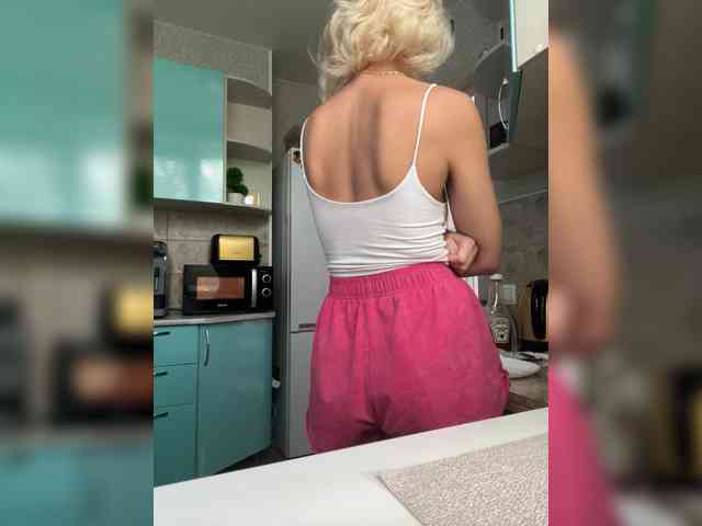 FemdomLadyMaria webcam