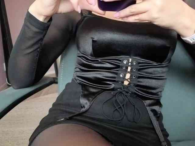FemdomLadyMaria webcam