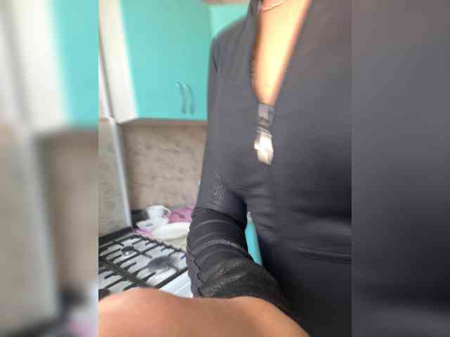 FemdomLadyMaria webcam