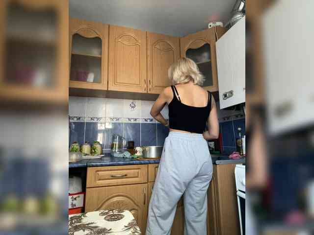 FemdomLadyMaria webcam
