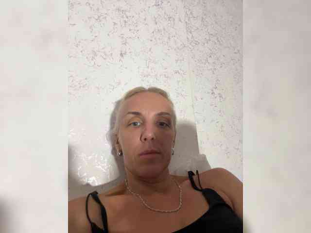 FemdomLadyMaria webcam