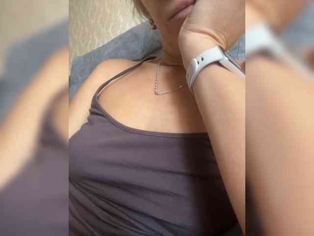 FemdomLadyMaria webcam