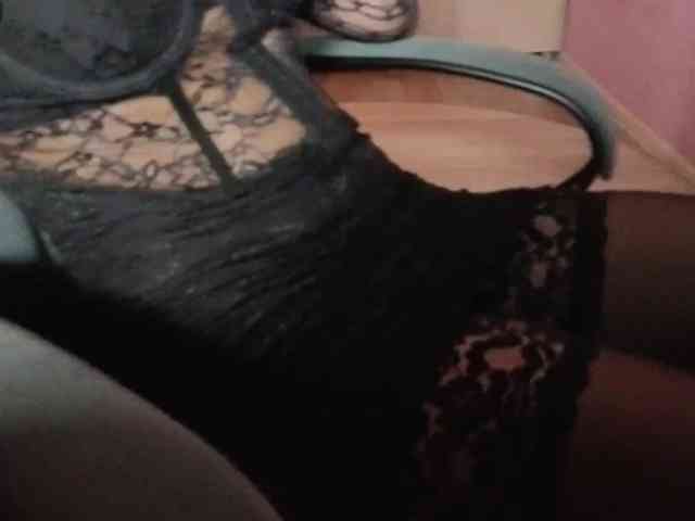 LadyMariaNylons webcam