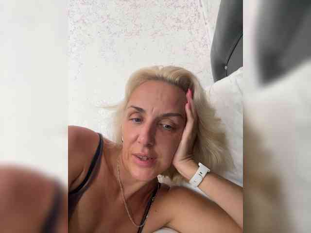 FemdomLadyMaria webcam