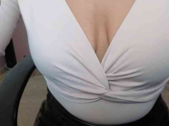 FemdomLadyMaria webcam