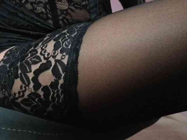 LadyMariaNylons webcam