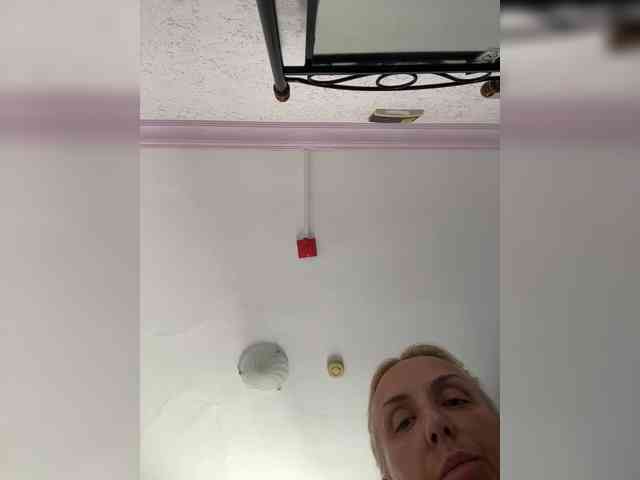 FemdomLadyMaria webcam