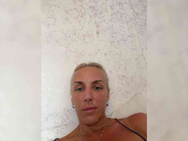FemdomLadyMaria webcam