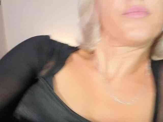FemdomLadyMaria webcam