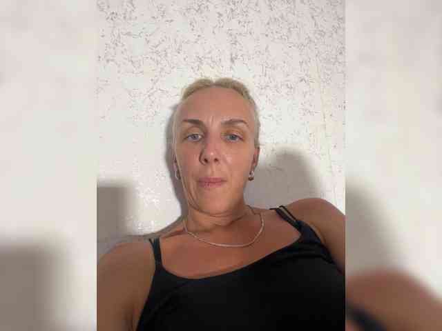 FemdomLadyMaria webcam