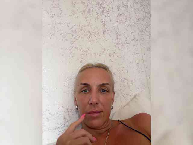 FemdomLadyMaria webcam