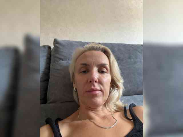 FemdomLadyMaria webcam