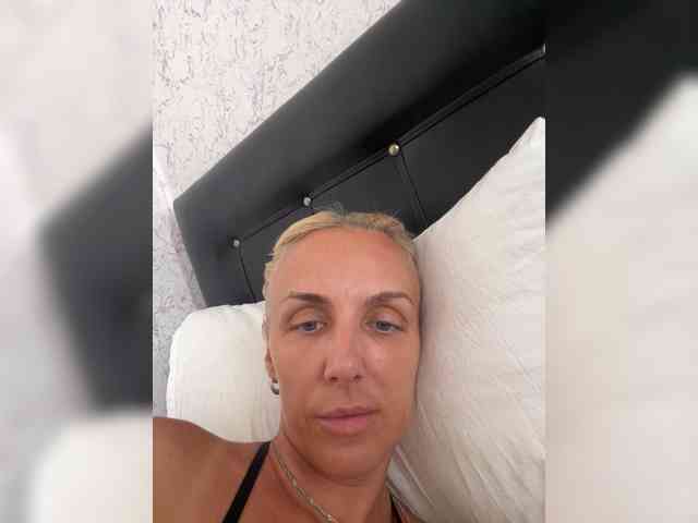 FemdomLadyMaria webcam