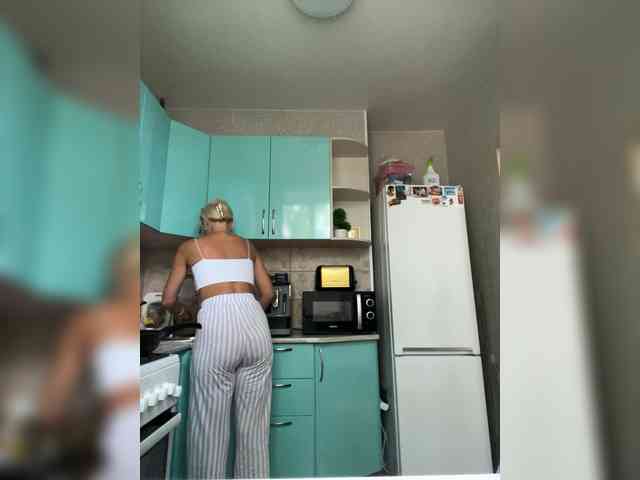 FemdomLadyMaria webcam
