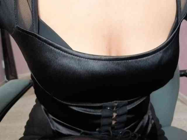 FemdomLadyMaria webcam