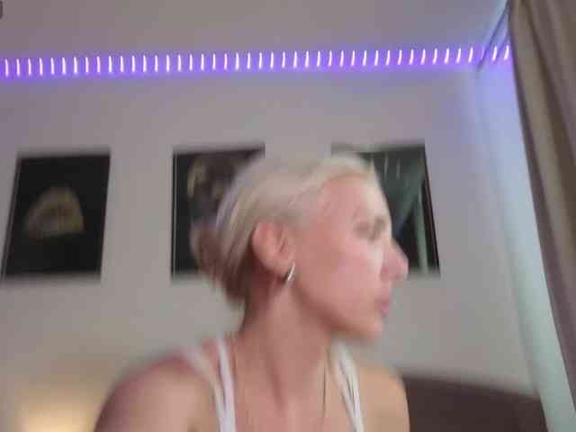 FemdomLadyMaria webcam