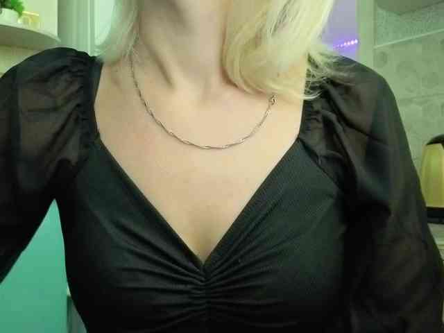 FemdomLadyMaria webcam