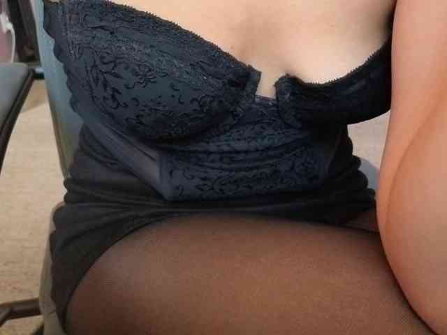 FemdomLadyMaria webcam