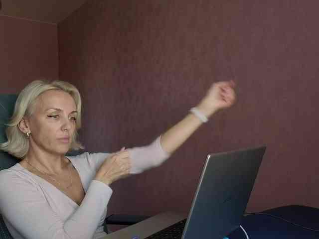 FemdomLadyMaria webcam