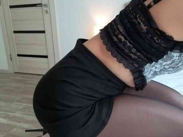 FemdomLadyMaria webcam