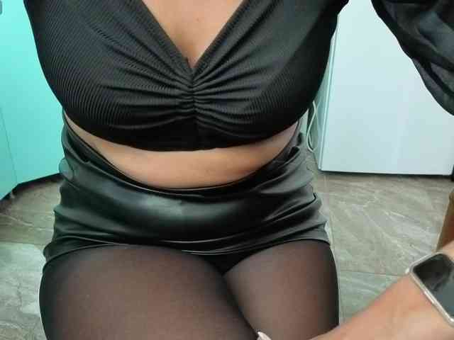 FemdomLadyMaria webcam