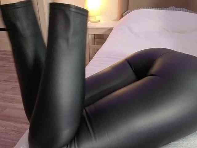 FemdomLadyMaria webcam