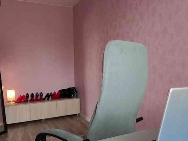 FemdomLadyMaria webcam