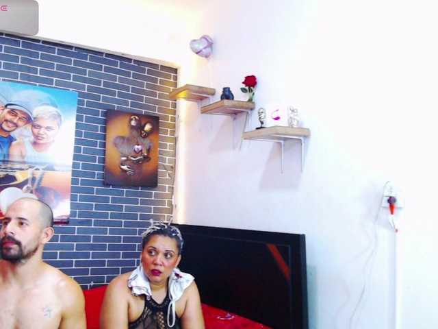 Alessandro27yleonora live cam on BongaCams