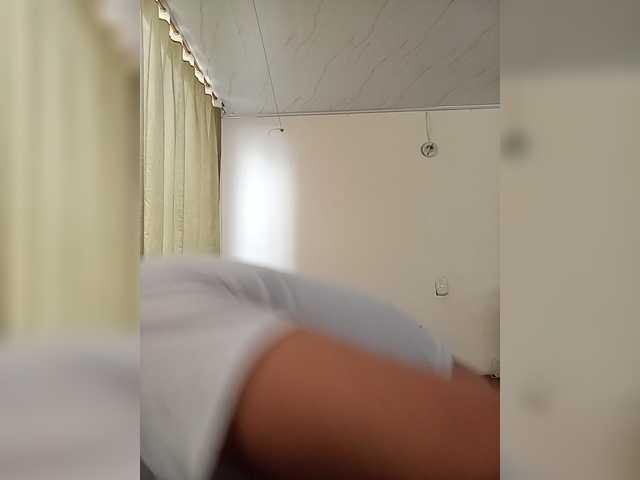 AnthonellaMarquez live cam on BongaCams