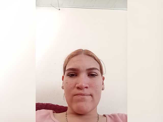 AnthonellaMarquez live cam on BongaCams