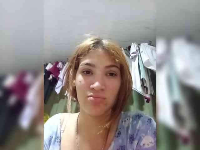 AmbarAnthonellaMarquez webcam