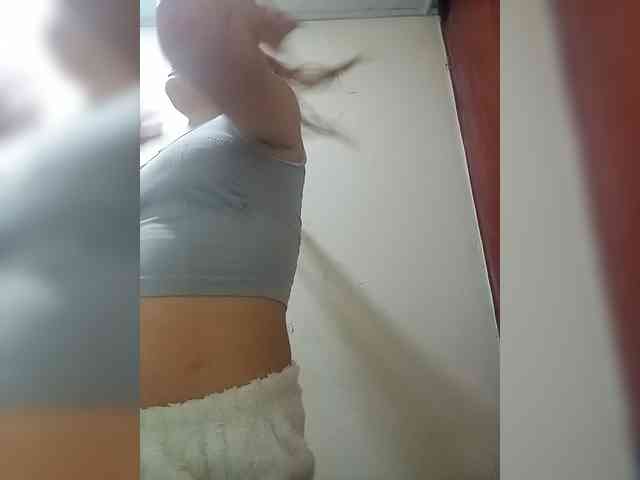 AmbarAnthonellaMarquez webcam