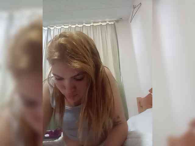 AmbarAnthonellaMarquez webcam