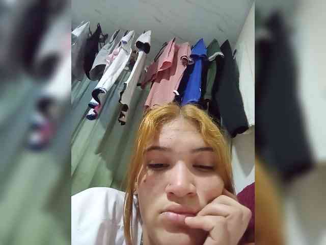 AmbarAnthonellaMarquez webcam
