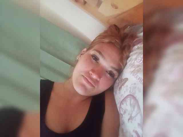 AmbarAnthonellaMarquez webcam