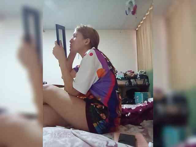 AmbarAnthonellaMarquez webcam